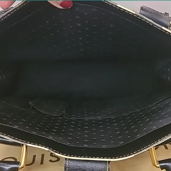 SOLD Louis Vuitton Vintage   2003 RARE SAHALI          LEATHER 'LE FABULEUX - Picture 10 of 15